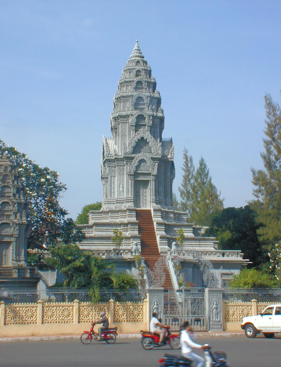 Wat Ounalom