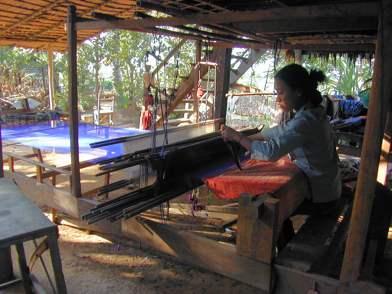 Weaving silk